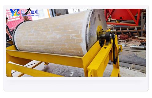 小型磁選機，小型磁選機簡單操作，惹人愛_礦用小型磁選機簡單操作，惹人愛_小型強磁滾筒磁選機生產廠家